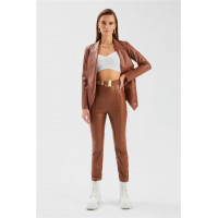 Yüksek bel nervur detaylı deri pantolon kahve